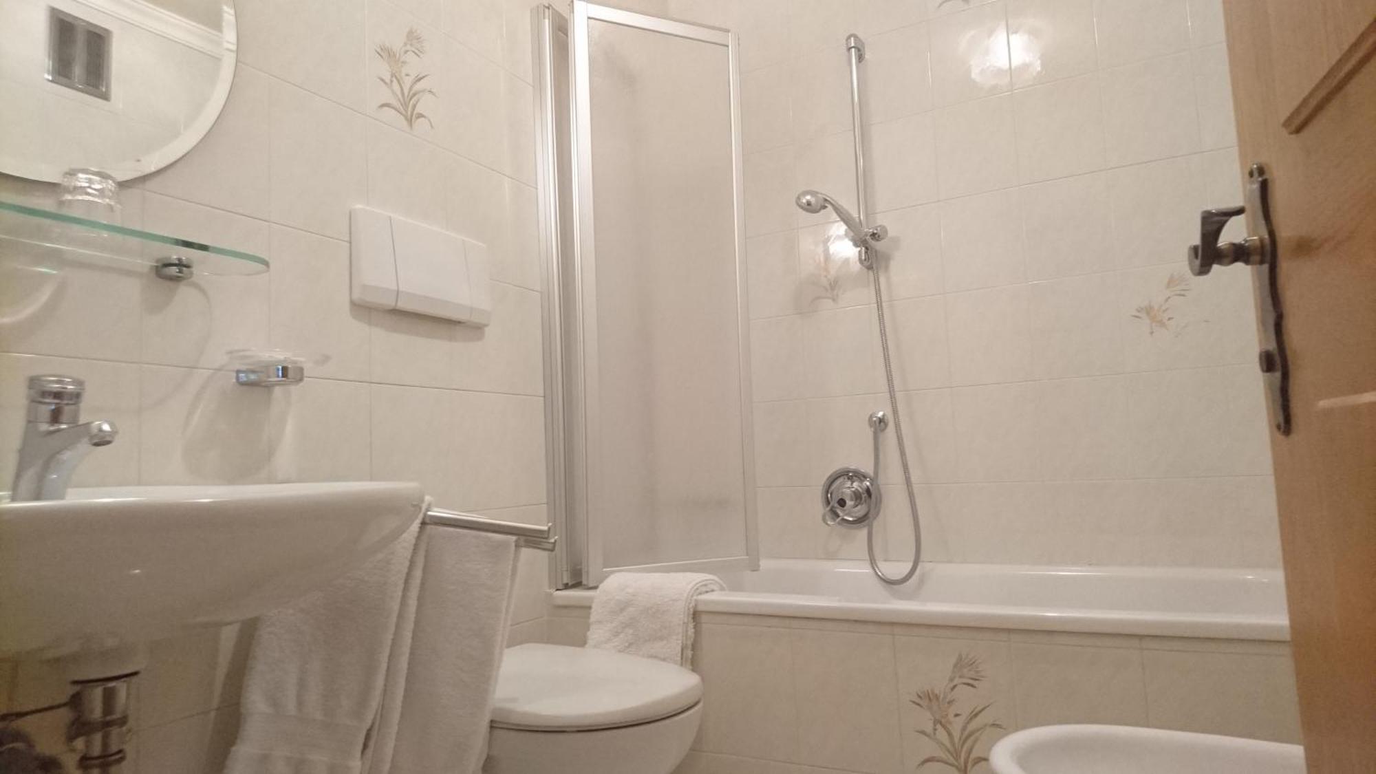 Residence Ploner San Cassiano  Quarto foto