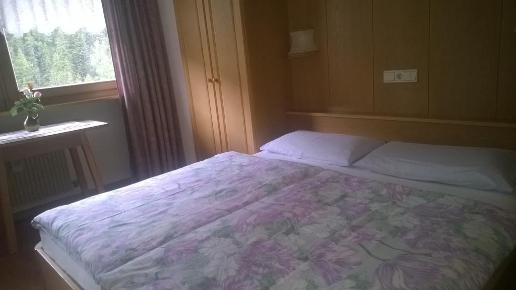 Residence Ploner San Cassiano  Quarto foto